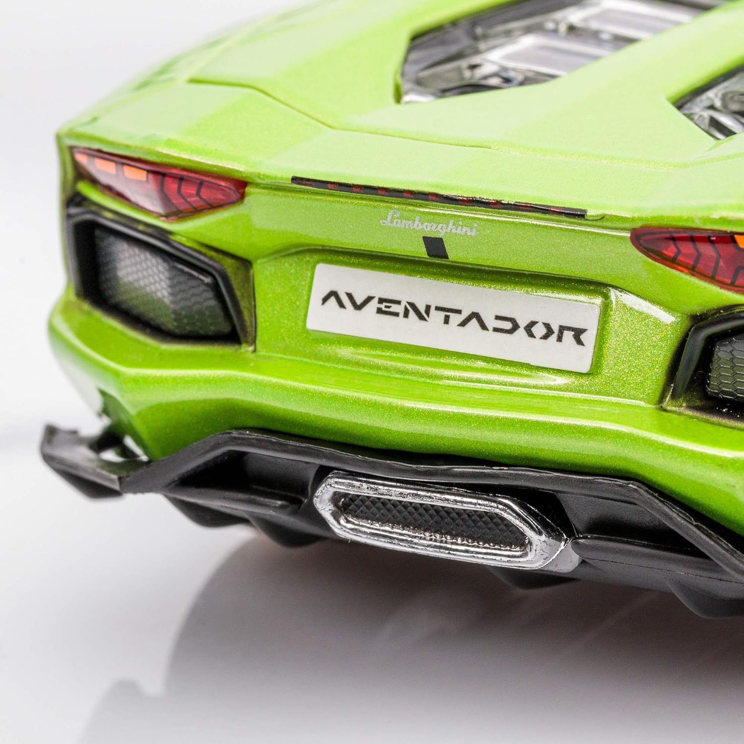 Aventador Roadster Maisto | Kit Armable de Carro Deportivo